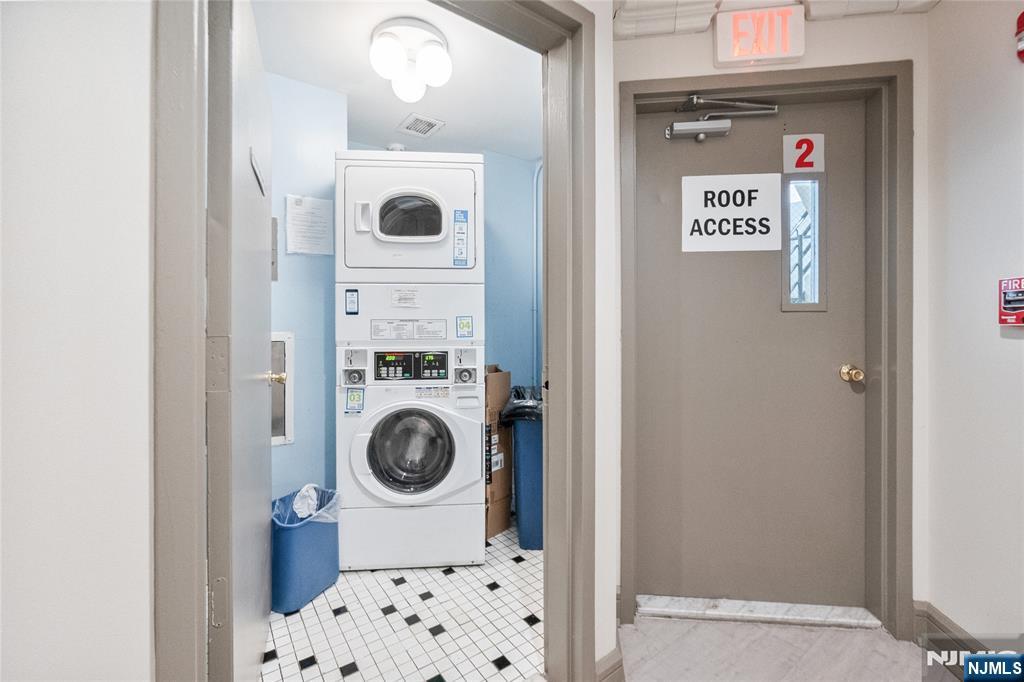 320 Anderson Avenue 2A