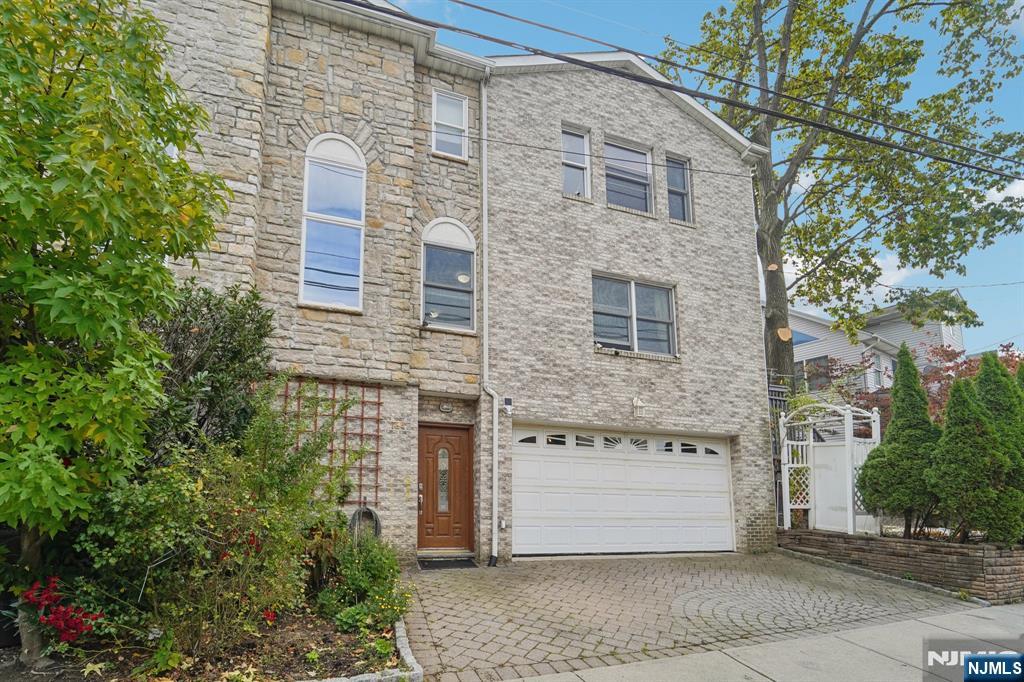 764 Jefferson Avenue C0764
