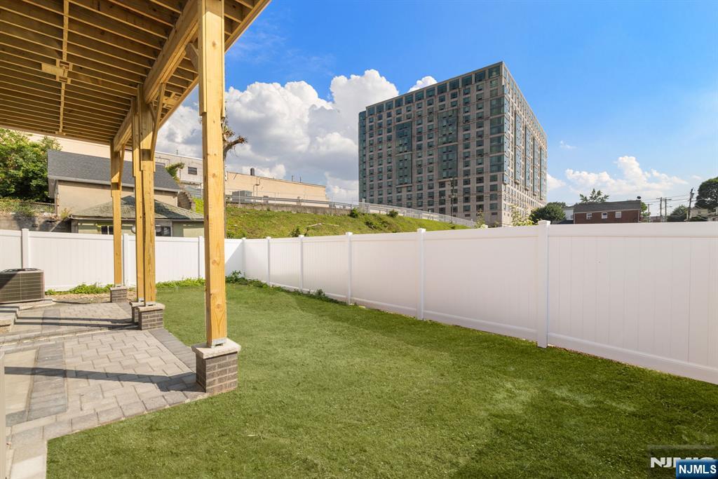362 Lafayette Avenue A