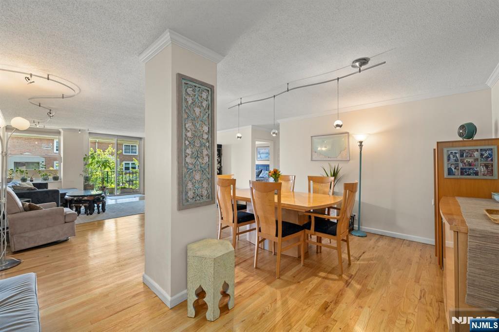 200 Grand Cove Way 2M