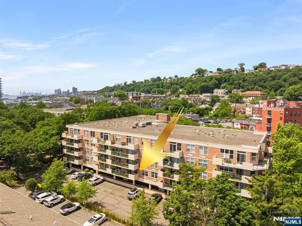 200 Grand Cove Way 2M