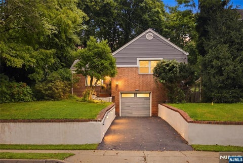 Photo of 43 Linden TER, Leonia, NJ 07605 (MLS # 26033646)