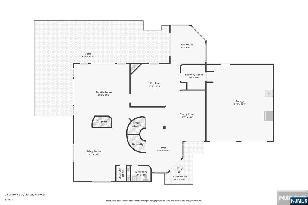 Main image without alt text