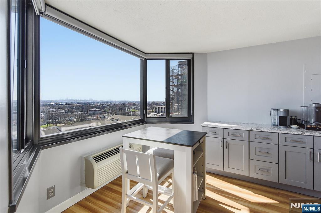 326 Prospect Avenue 11E