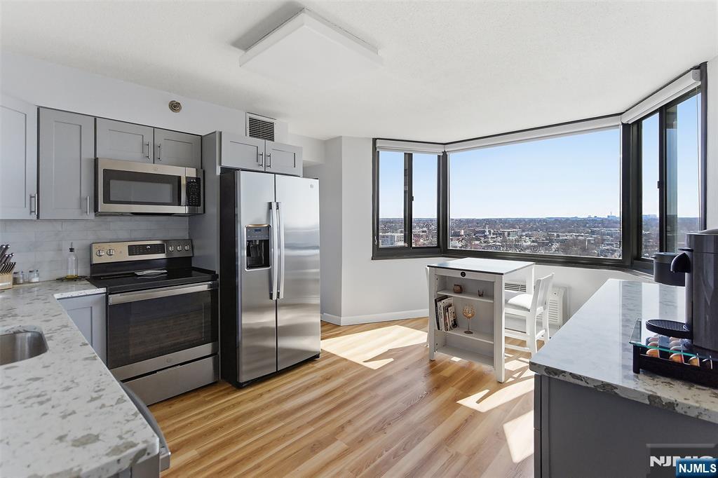326 Prospect Avenue 11E