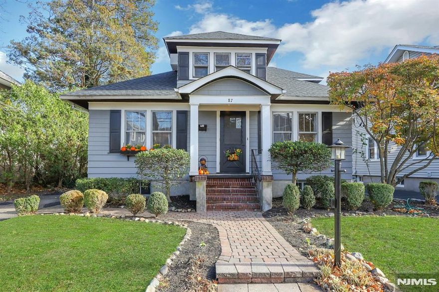 Come home to timeless character and endless possibilities in this charming Craftsman. Sunlight fills the inviting living room with beautiful wood trim and hardwood floors that flow throughout, leading to a spacious dining area perfect for gatherings. The kitchen is light and bright with a stunning bay window ideal for morning coffee and offers exciting opportunities for expansion. The first floor features three bedrooms, including a versatile front room for an office or sitting area, plus two additional nicely sized bedrooms. Upstairs, the private primary suite offers a full bath and an electric fireplace for a warm retreat. The full sized unfinished basement provides incredible flexibility: half for storage and utilities, the other half ready to become a home gym, office, or even a play area for kids. Outdoors, enjoy a beautifully landscaped yard with vibrant flower beds, lush greenery, and a convenient sprinkler system to keep everything thriving perfect for relaxing under the pergola or entertaining in your own private oasis. Located in the sought-after Hawthorne neighborhood, this home offers easy access to parks, schools, shopping, and transportation.