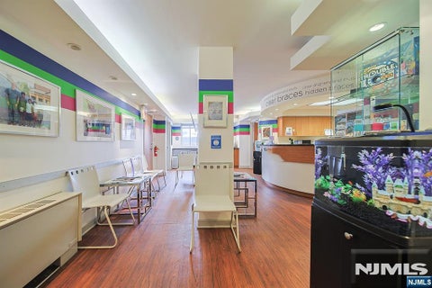 Photo of 2185 Lemoine Ave #1HH, Fort Lee, NJ 07024 (MLS # 26038428)