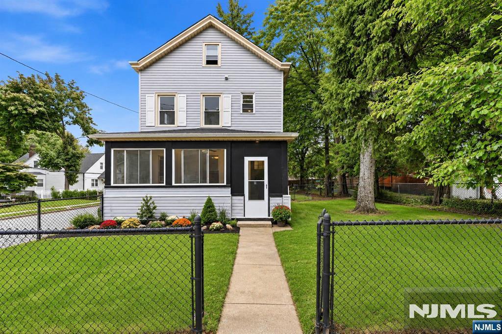 63 Wyckoff Avenue