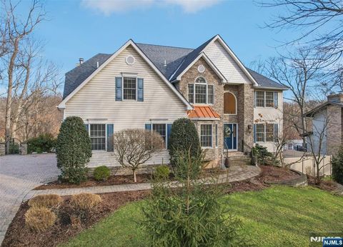 185 Summit Avenue Pompton Lakes NJ 07442