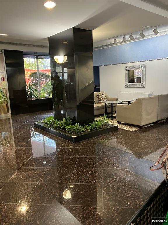 280 Prospect Avenue 11H