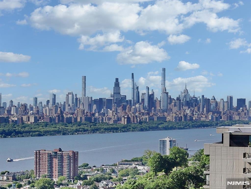 Photo of 5 Horizon RD #1803, Fort Lee, NJ 07024 (MLS # 26021126)