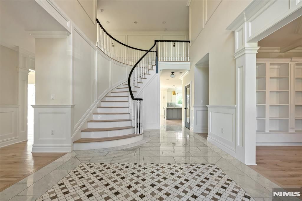 Photo of 41 Sunset Road, Demarest, NJ 07627 (MLS # 26010548)