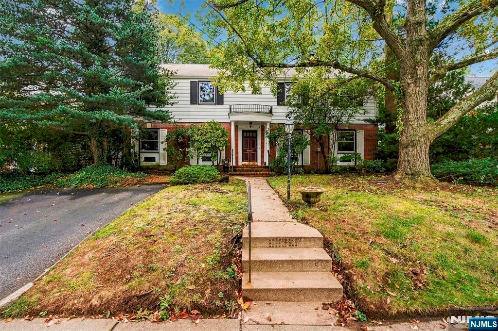 Homes for Sale in Northern NJ | ThisIsRiverEdge.com 135 Voorhis Avenue