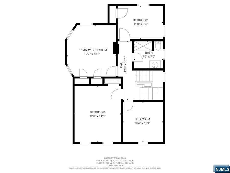 Main image without alt text