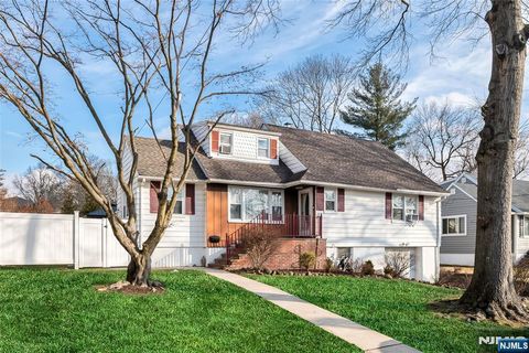 Photo of 17 Porter Road, West Orange, NJ 07052 (MLS # 26001476)