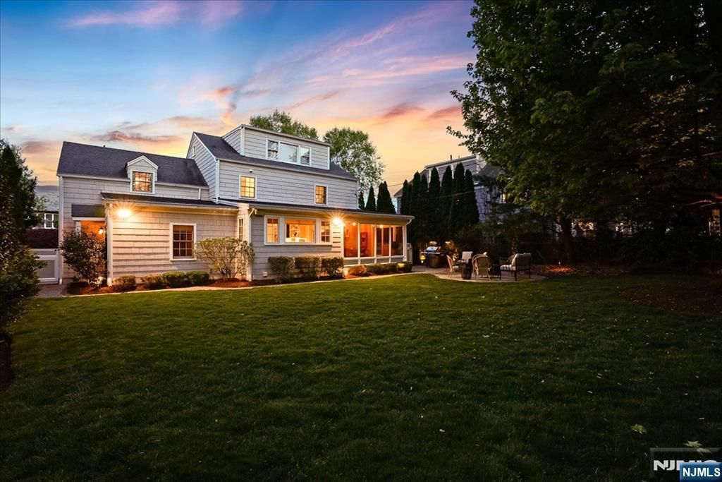 Photo of 282 Forest Avenue, Glen Ridge, NJ 07028 (MLS # 26014929)