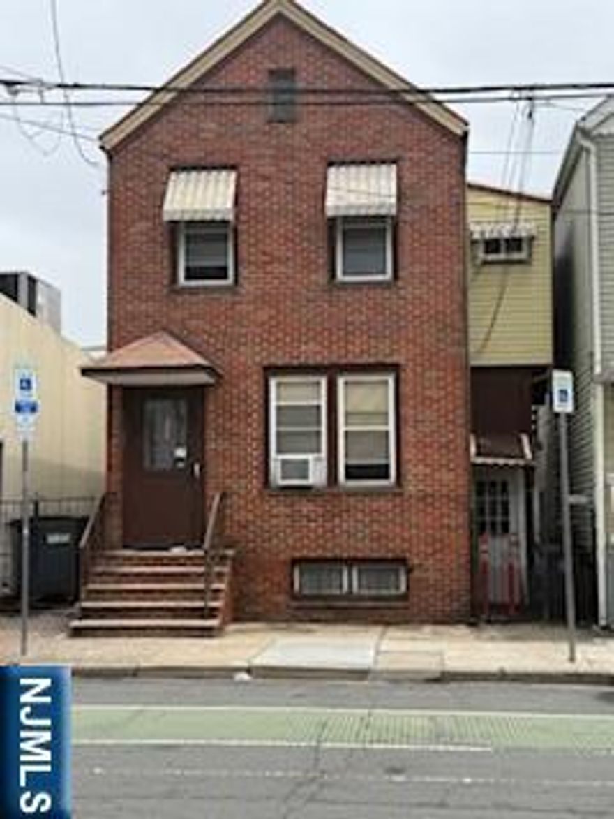 1st time 2 family on the market in over 75 years. Ironbound and the Ann St school district. 1st floor features living room, eat in kitchen, full bath and 2 bedrooms and full finished basement with 3 rooms. 2nd floor features living room, kitchen, dining room, full bath, office and 1 bedroom.