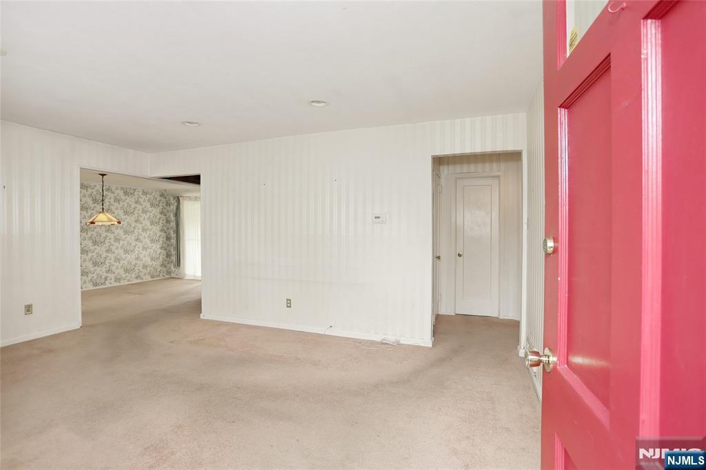 12 Beverly Lane