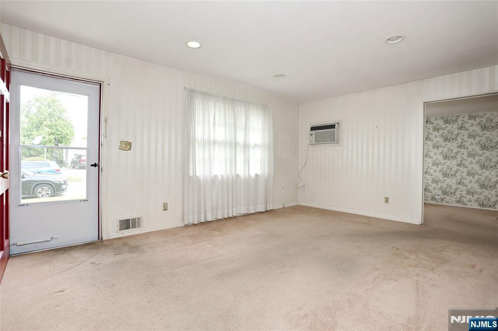 12 Beverly Lane