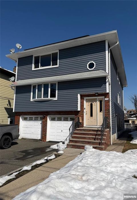 79 Hunter Street Lodi NJ 07644