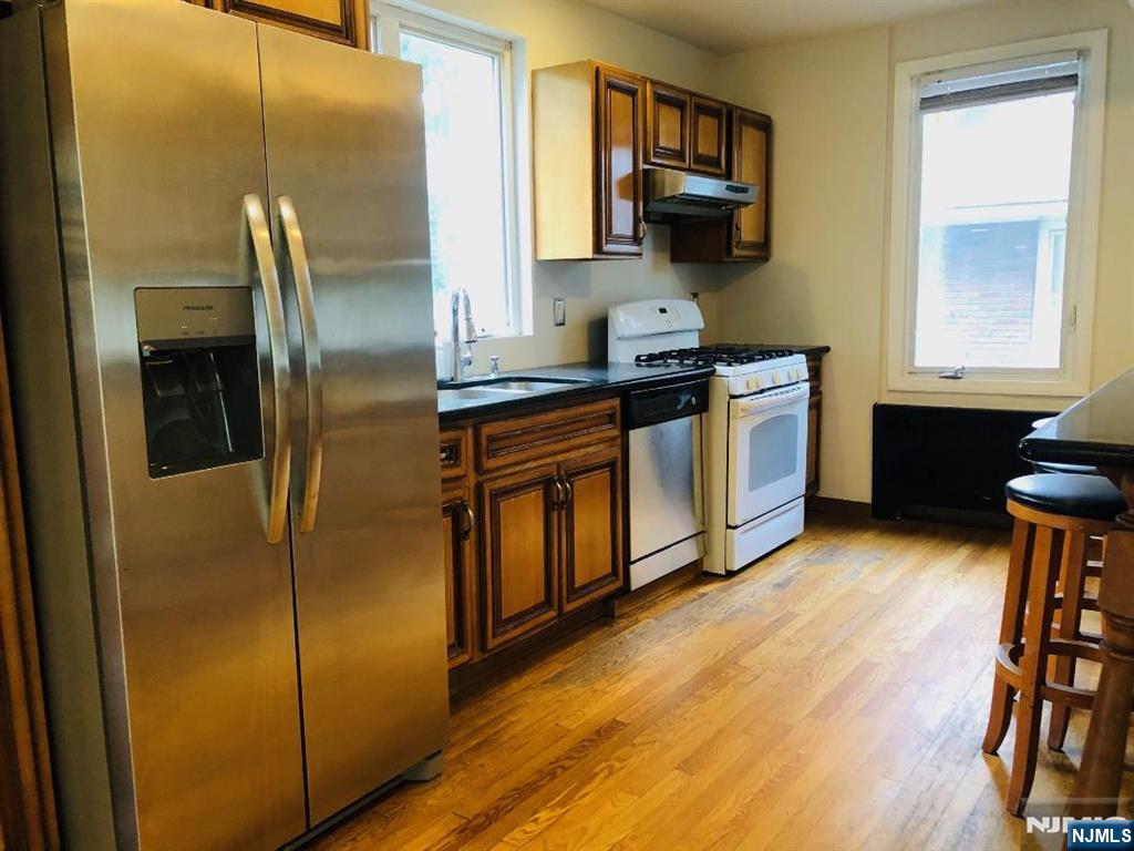 982 Queen Anne Road