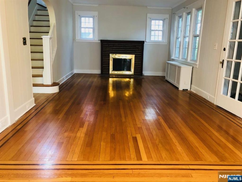 982 Queen Anne Road