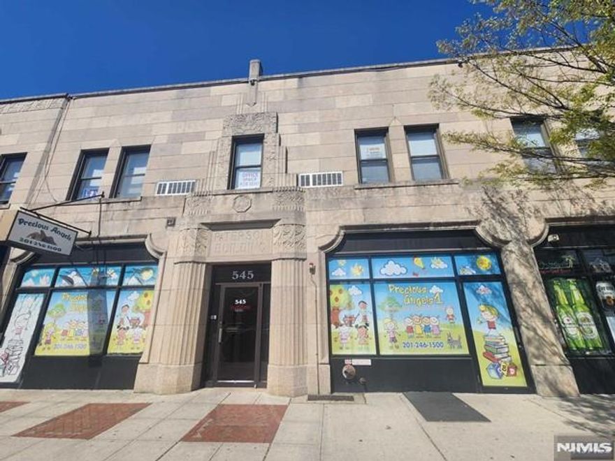 Great Location, professional office space right on Kearny Ave with a high visibility. Open Concept. Men and Women's bathroom on the level. Features approximately 350 SqFt of space. Separate Gas and Electric.