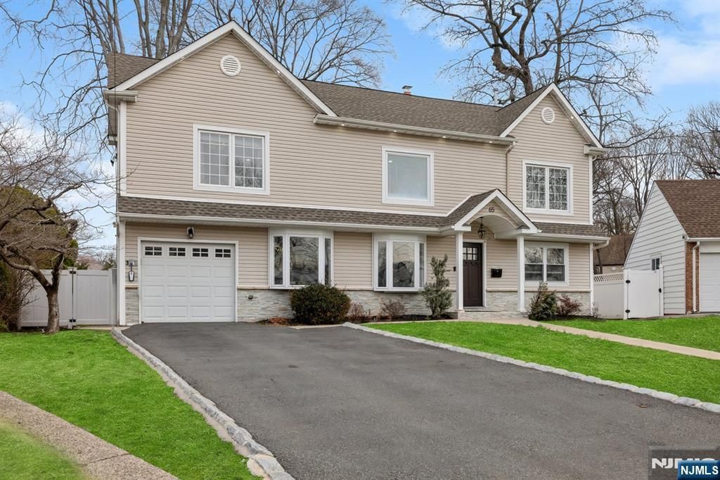 Photo of 65 Clinton Park Drive, Bergenfield, NJ 07621 (MLS # 26013831)