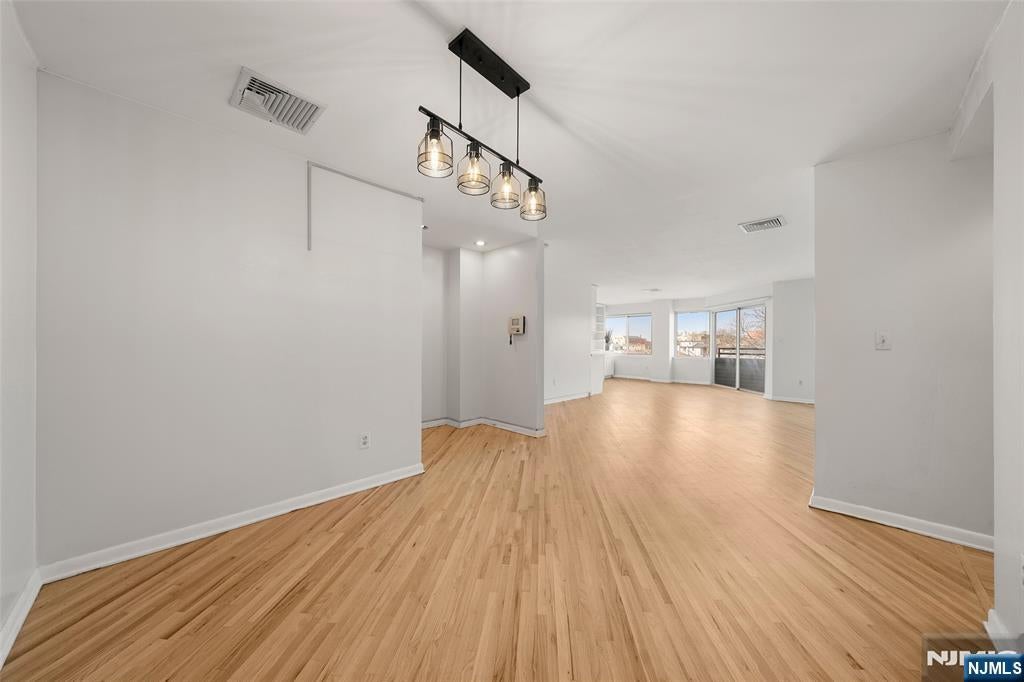 364 Palisade Avenue 5B
