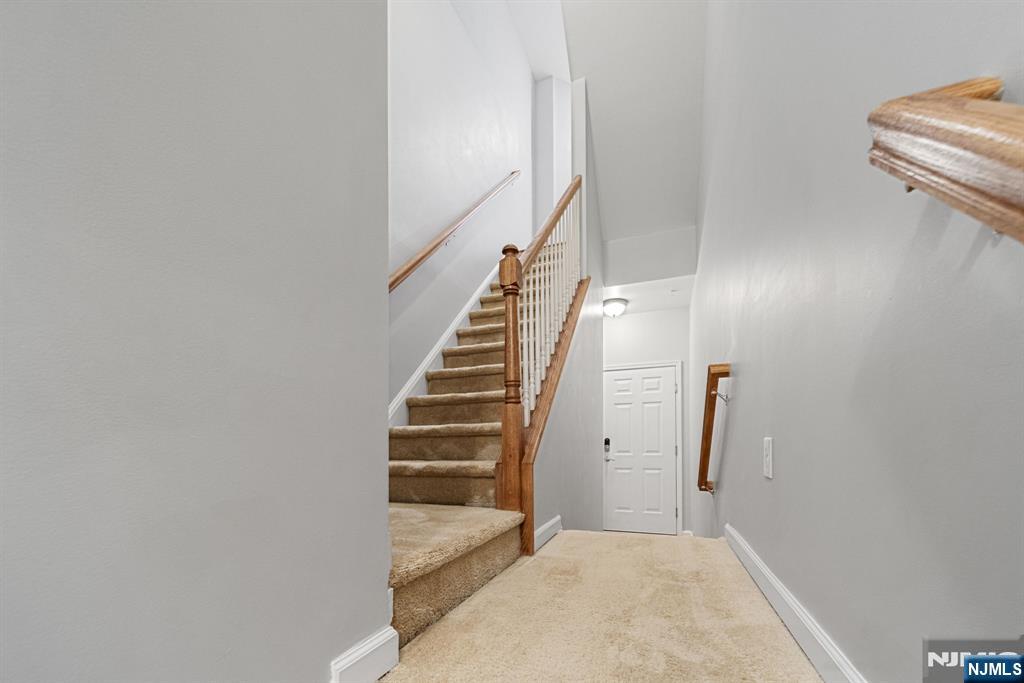 119 Eisenhower Lane 2104