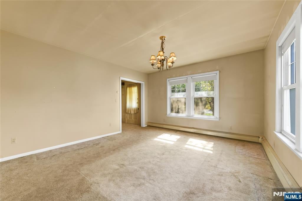 30 Bloomfield Avenue