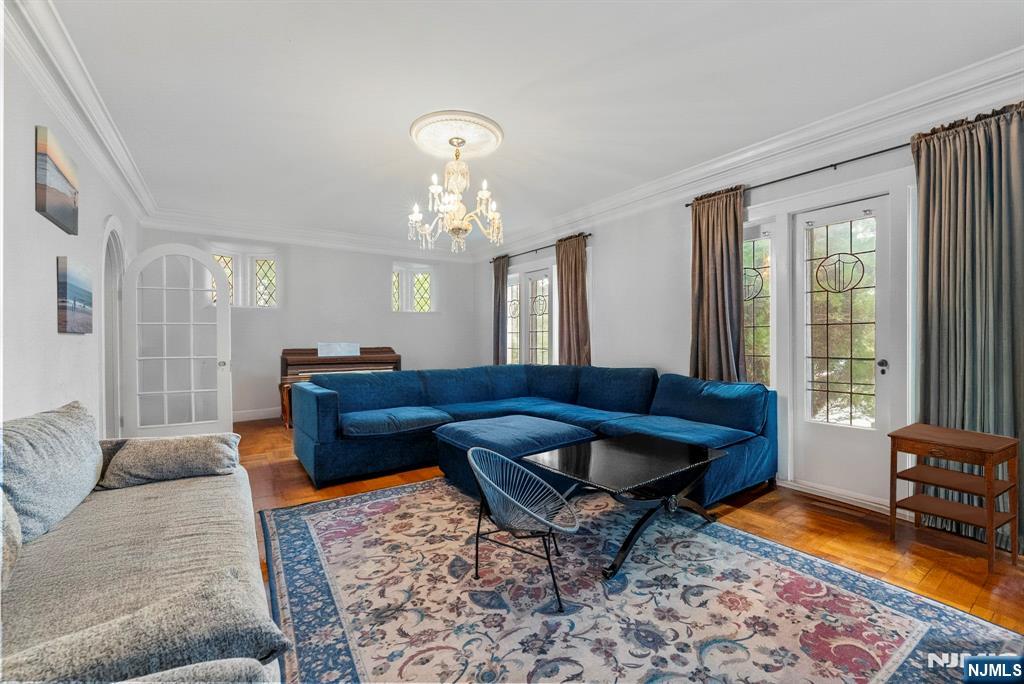 14 Upper Mountain Avenue