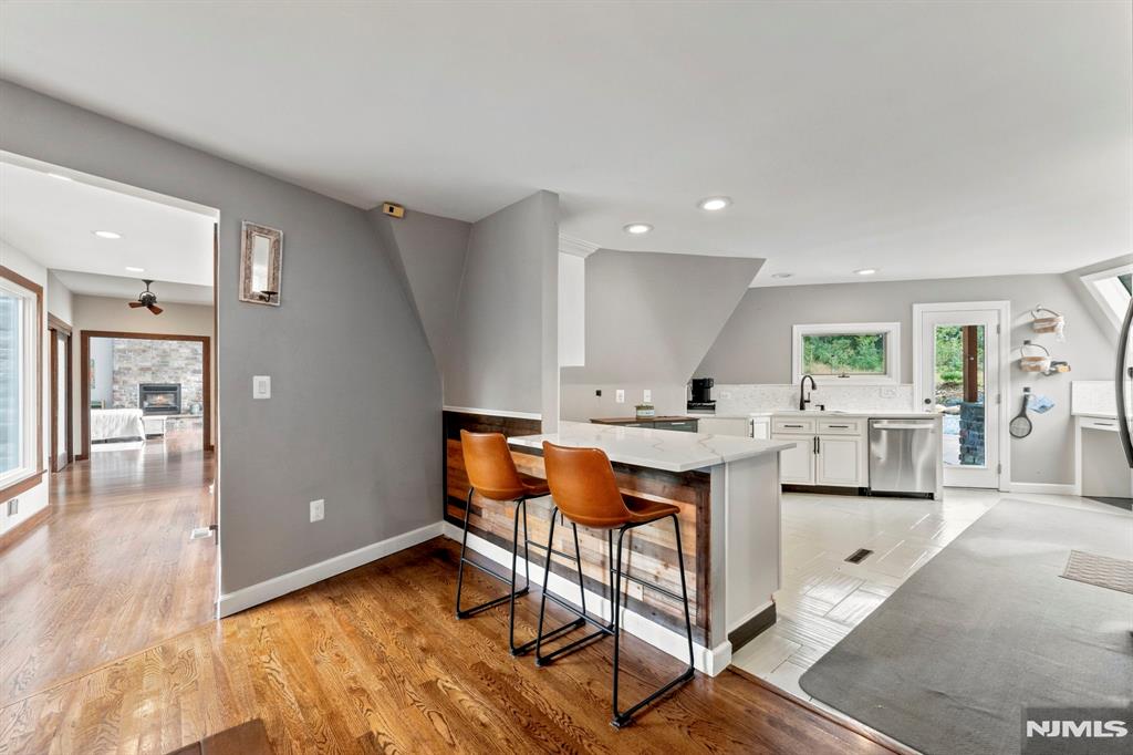 224 Holland Mt Road