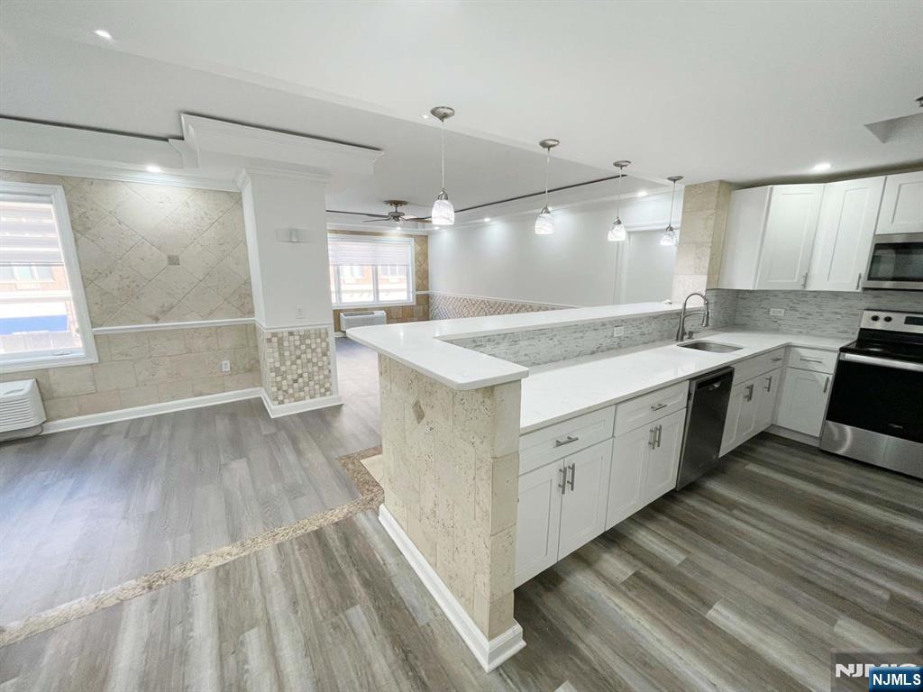 Property for Sale at 6106 City Place 6-106, Edgewater, New Jersey - Bedrooms: 2 
Bathrooms: 2  - $599,888