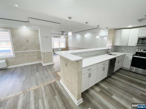 6106 City Place 6-106 Edgewater NJ 07020