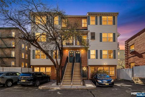 84 Union Street Newark NJ 07105