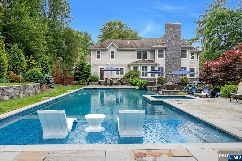 35 Hampshire Hill Road