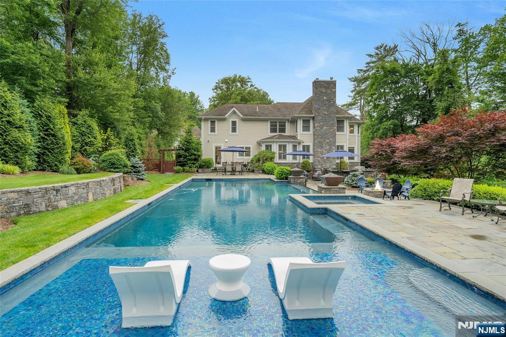 35 Hampshire Hill Road