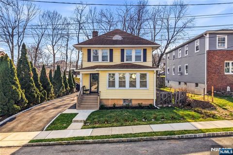 Photo of 68 William Street, West Orange, NJ 07052 (MLS # 26010413)