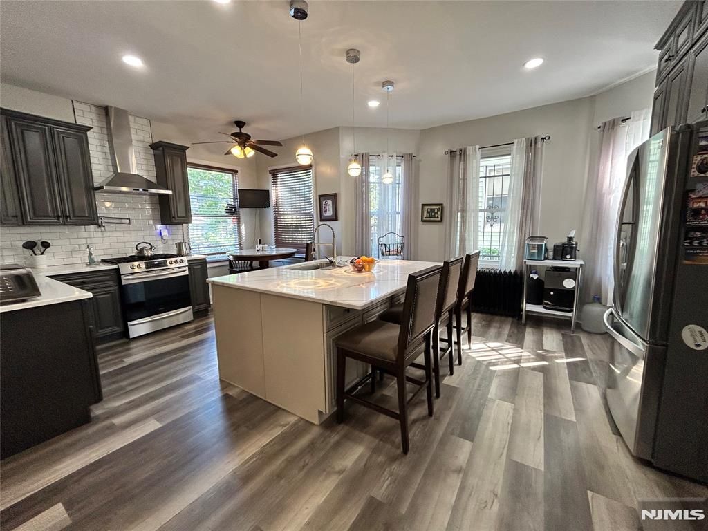 Photo of 824826 13th Street, Newark, NJ 07108 (MLS # 25037067)