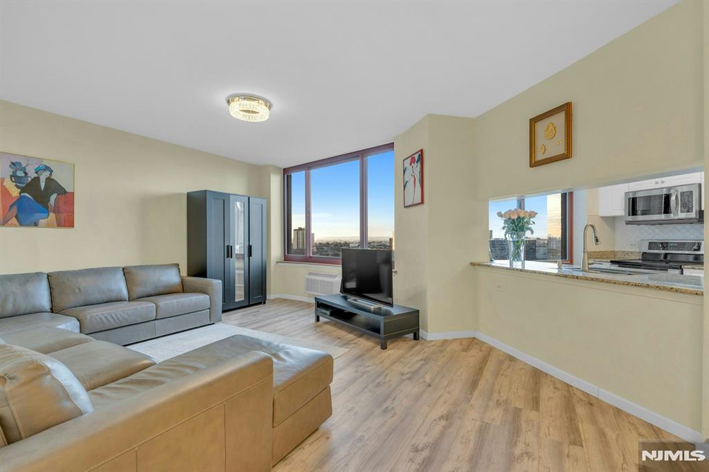 100 Old Palisade 3101