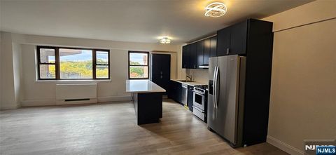 8800 Boulevard East 7K North Bergen NJ 07047