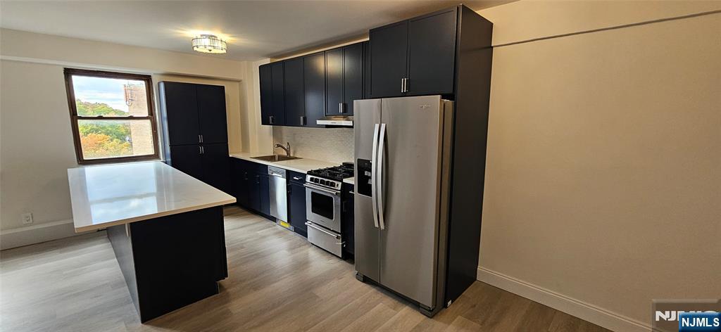 8800 Boulevard East 7K