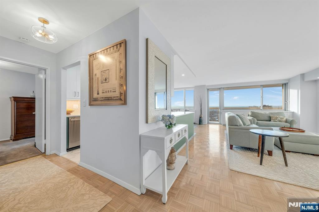 1600 Parker Avenue 27J