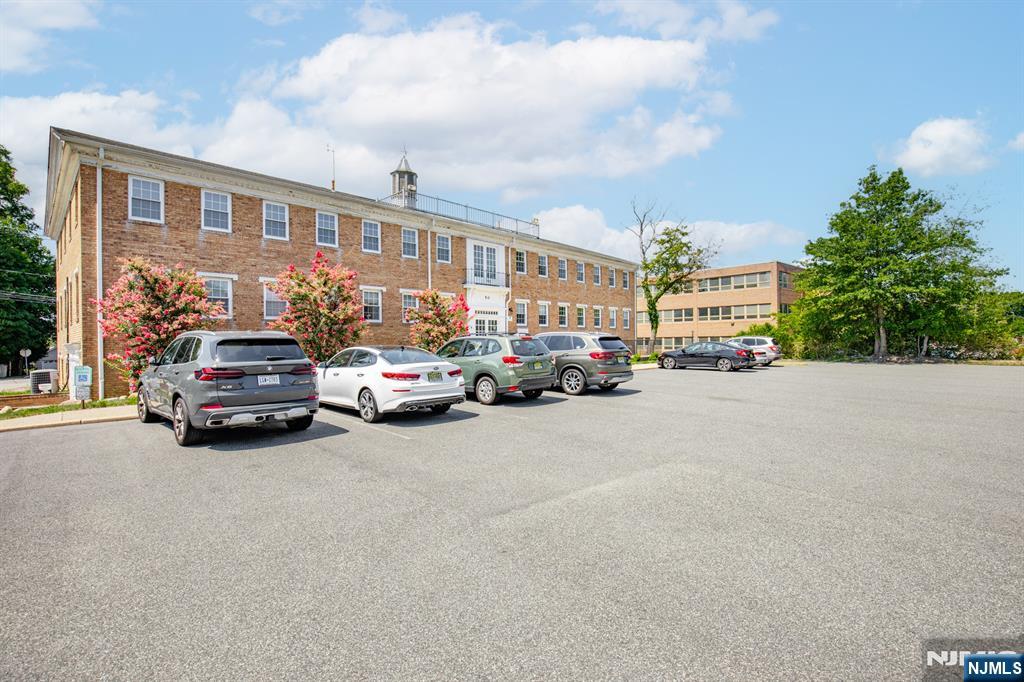 50 Franklin Turnpike