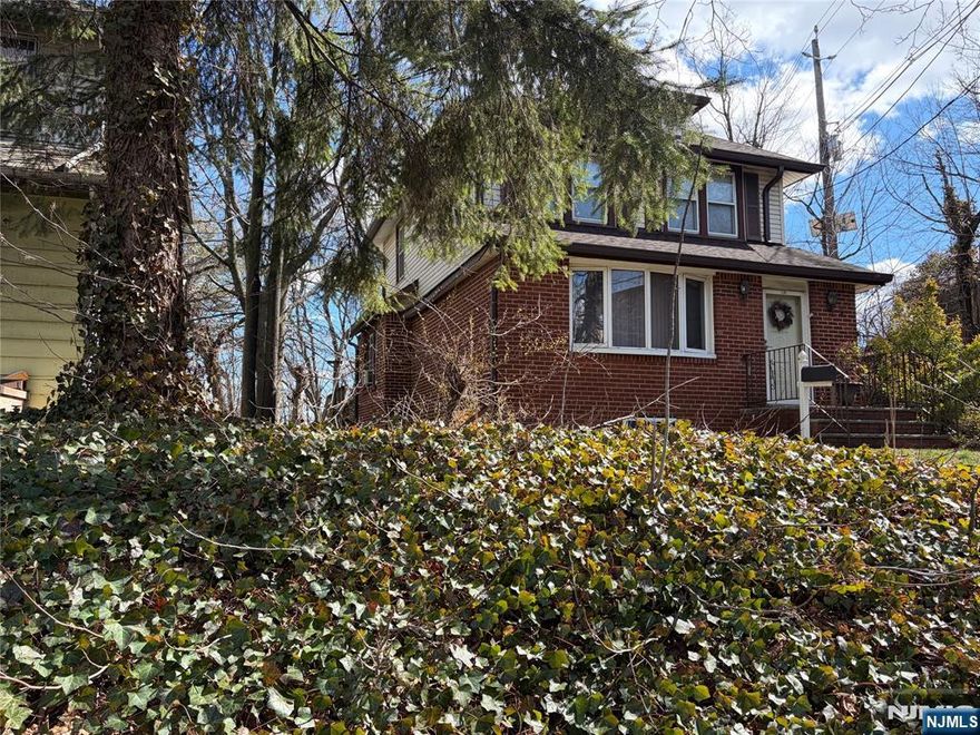 WELCOME TO 528 TERRACE AVE. HASBROUCK HEIGHTS SIDE HALL COLONIAL...APPROXIMATLEY 1553 SQ. FEET 3 BEDROOMS/L.R./FORMAL DINING ROOM/E.I.K./1 FULL BATH/ LONG DRIVEWAY "GREAT OPPORTUNITY TO OWN A HOME WITH STRONG POTENTIAL IN A CONVENIENT LOCATION. PROPERTY BEING SOLD STRICTLY AS-IS. BUYER IS RESPONSIBLE FOR CERTIFICATE OF OCCUPANSY AND ANY REQUIRED MUNICIPAL INSPECTION. BRING YOUR VISION AND MAKE THIS HOME YOUR OWN.