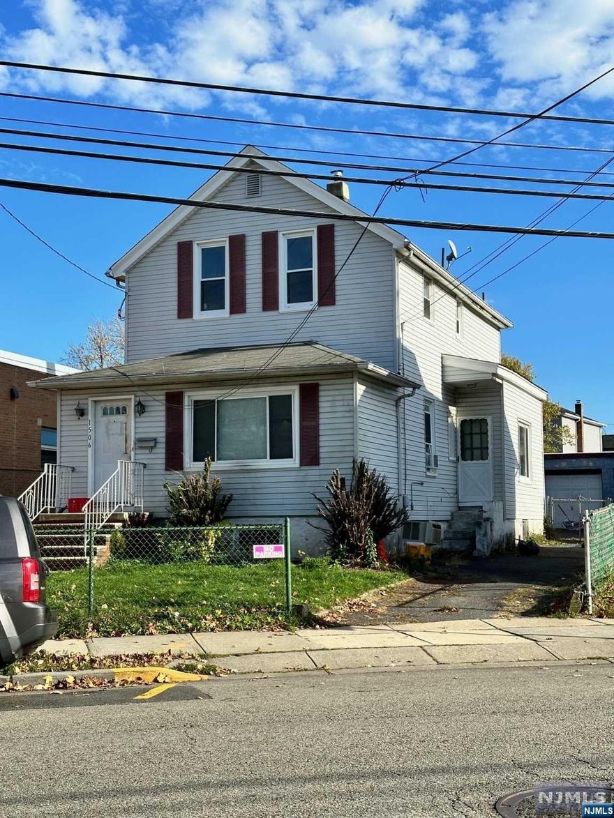 One family home for sale in need of updating and/or knock down to build your dream home. The buyer is responsible for the smoke certificate and certificate of occupancy. The above-ground oil tank was installed in 2021 and the oil furnace was installed in 2016. There is a sub-pump in the basement.