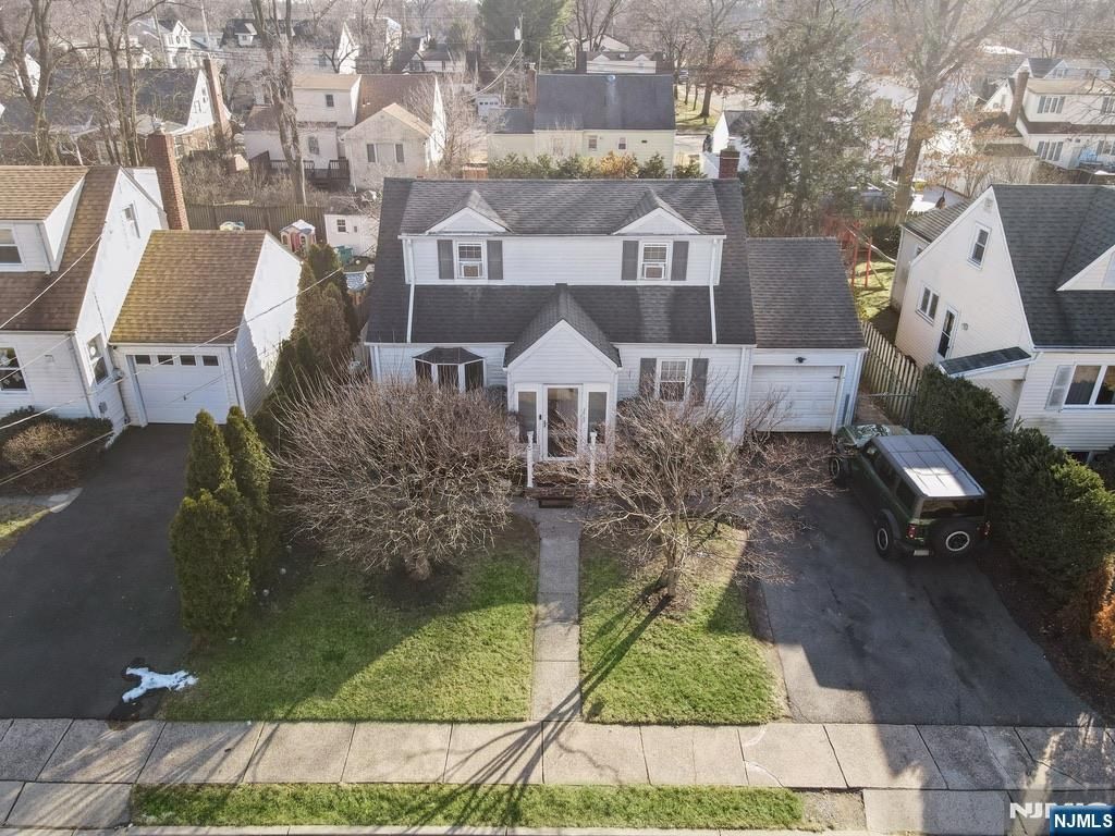 Photo of 3902 Taylor Road, Fair Lawn, NJ 07410 (MLS # 26002094)