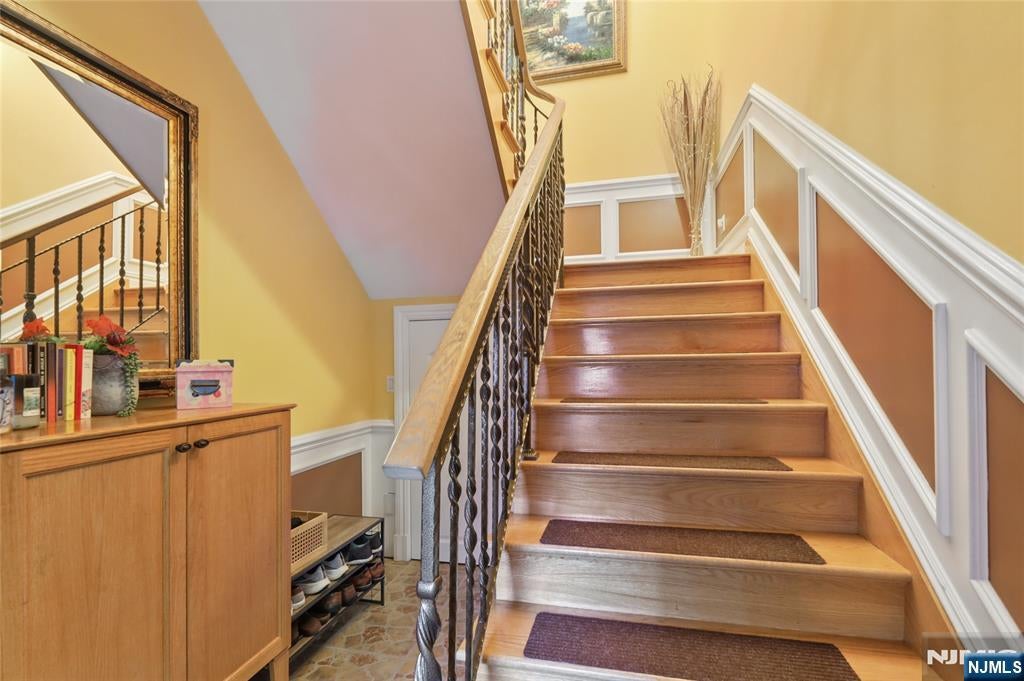 105 Kossuth Street