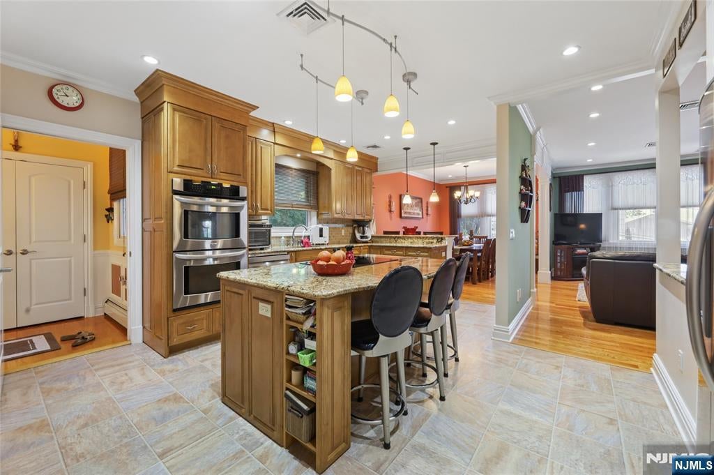 105 Kossuth Street